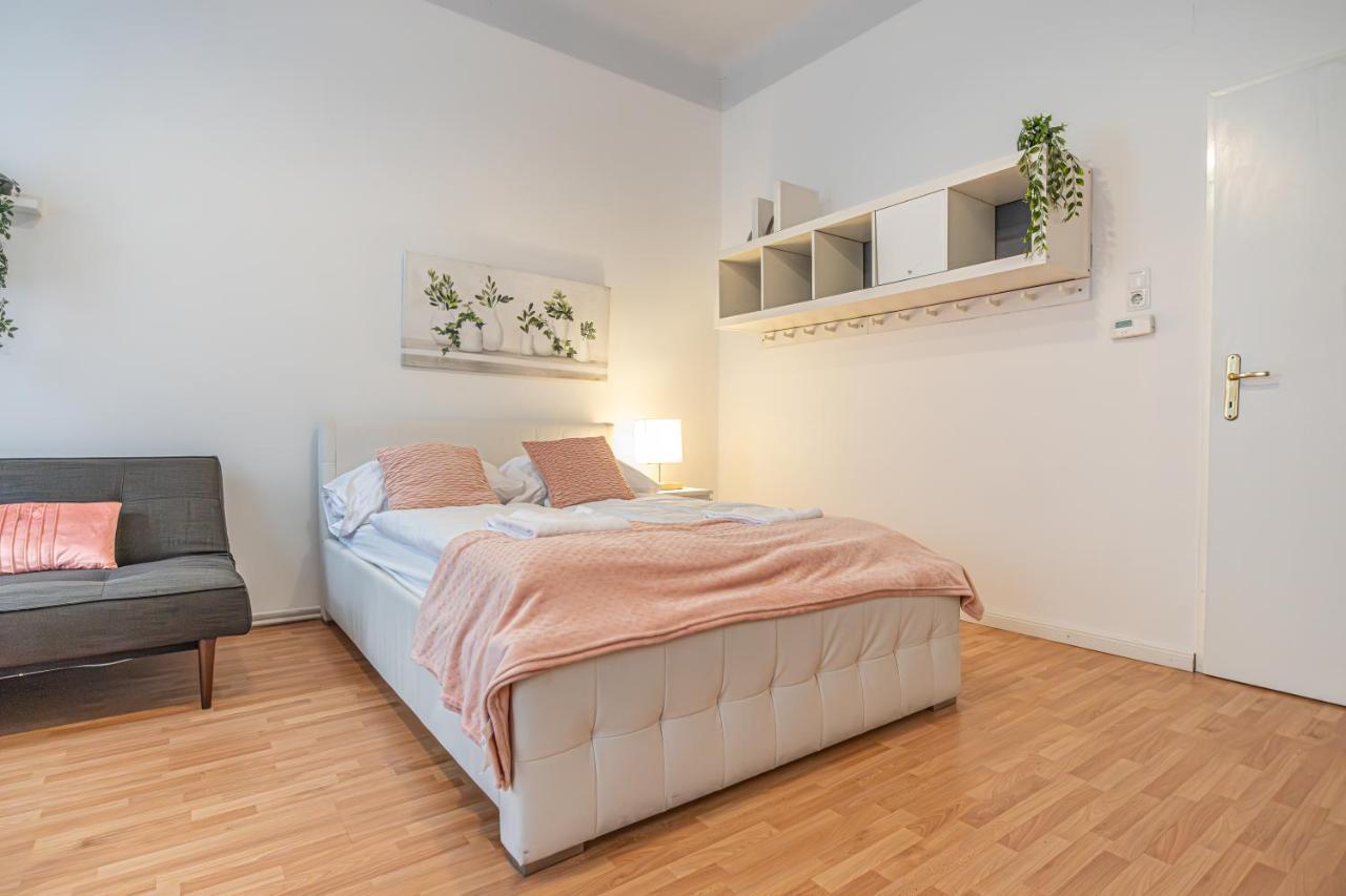 Apartment Cozy Center Retreat 2br Apt. Homelike Comfort Vienna